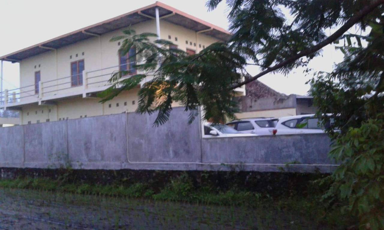 Spot On 93020 Rumah Singgah Ganjuran Bantul Exterior foto