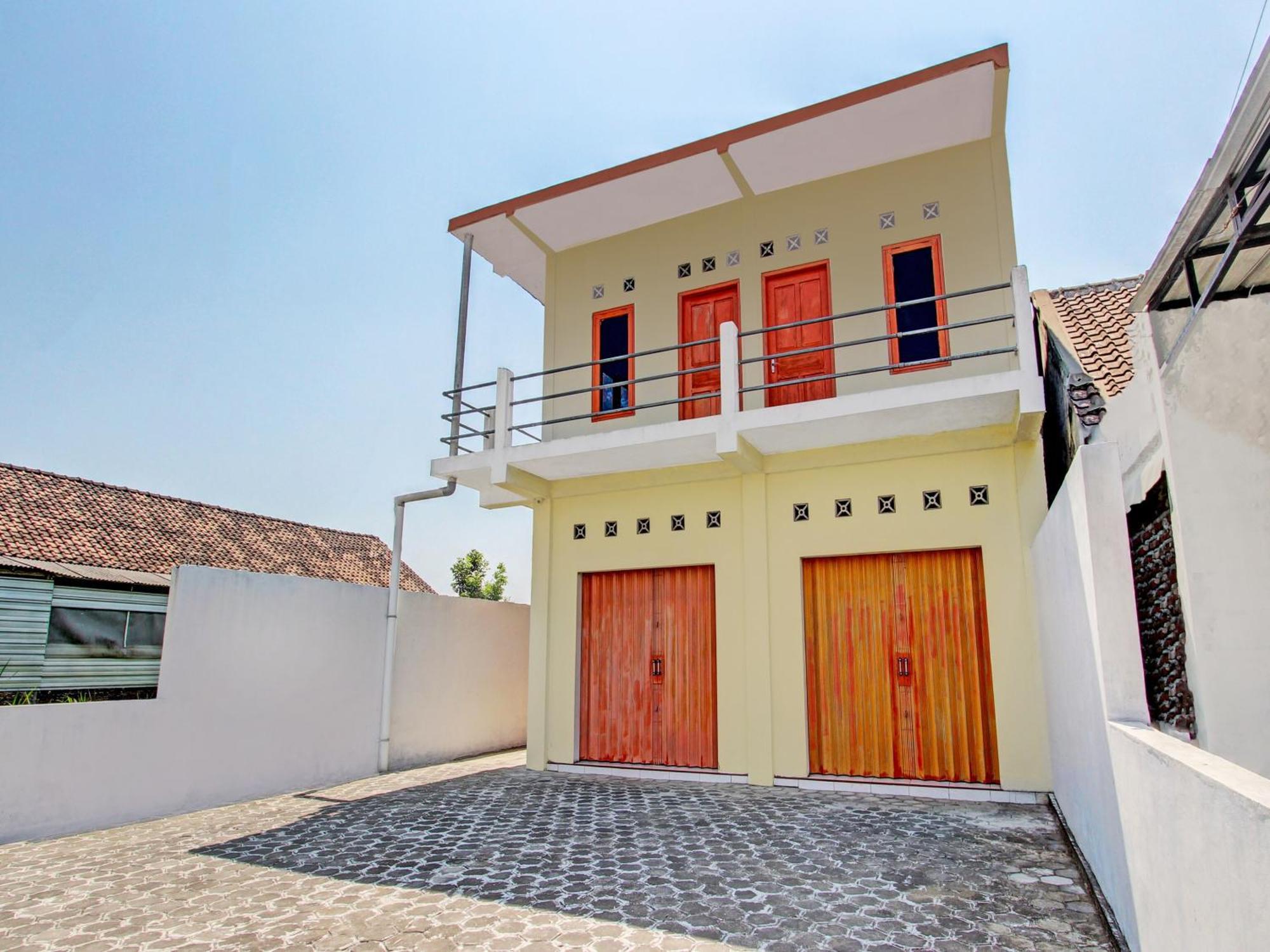Spot On 93020 Rumah Singgah Ganjuran Bantul Exterior foto